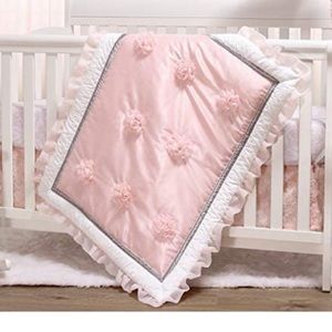 💞Gorgeous Light Pink Peanutshell Design Crib Bedding